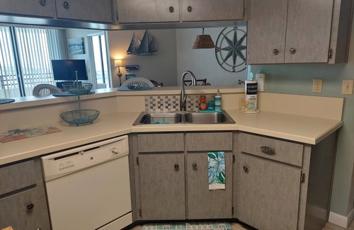 Daytona Beach Shores Condo | 10/10 EXCEPTIONAL!-164 REVIEWS-DAYTONA BEACH-2BD/2BA-RENOVATED-WELL STOCKED