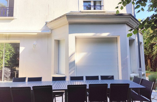 Le Chesnay Villa | 10 Bedrooms & 5 Bathrooms - 5* Villa Stella - Versailles Castle walking distance