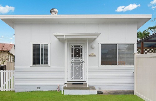 Evans Head Cottage | 10 Elm Street - Beachside Bliss for You & Your Pet