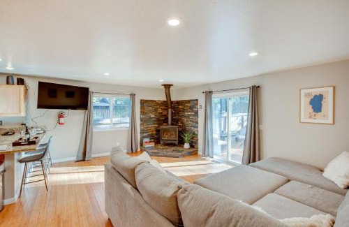 Christmas Valley House | 10 Mi to Heavenly Mountain Home with Deck and Yard
