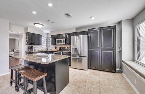 North Central Carrollton House | 10 Mi to Lake Lewisville Carrollton Home with Pool