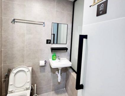 Shah Alam Apartment | 10 min to Subang Airport Free Wi-fi Carpark