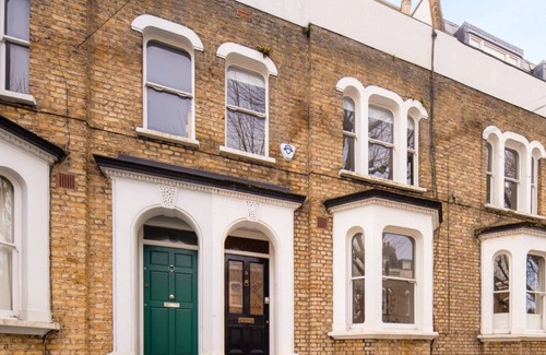 Kennington House | 10 Mins Walk to The Oval | The Kennington Retreat