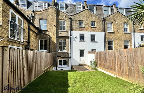 Kennington House | 10 Mins Walk to The Oval | The Kennington Retreat