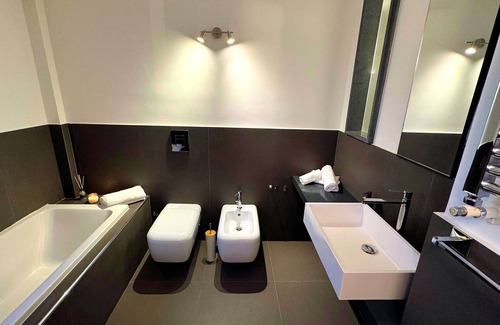 Quartiere XVII Trieste Apartment | [10 minutes from city center] Luxury Penthouse with Terrace and Panoramic View