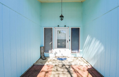 Humble House | 10 Minutes from IAH and Mall, Newly Rehabbed