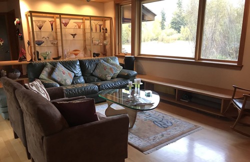 Moose Wilson Road House | 10 Minutes from the Jackson Hole Mountain Resort!