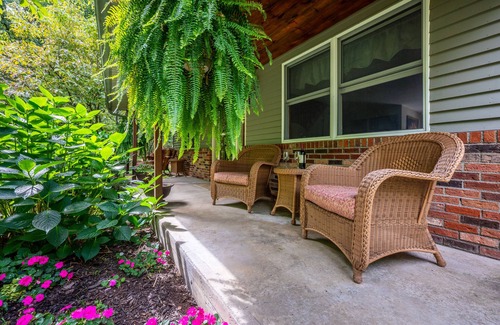 Hollowville House | 10 minutes to Hudson close to The Hill venue