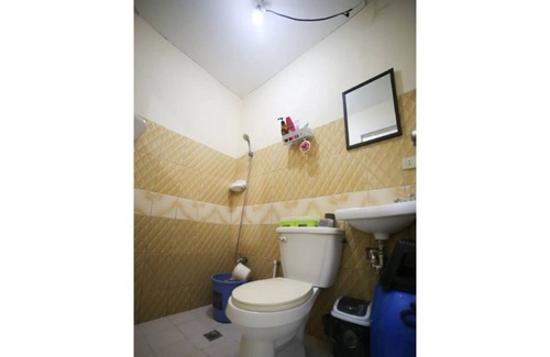 Las Pinas House | 10 Pax Home near Sipag Villar w Netflix Videoke