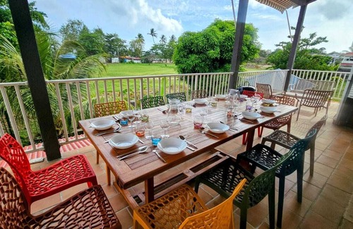 Tartane Apartment | 10-person apartment 2 minutes from the beach