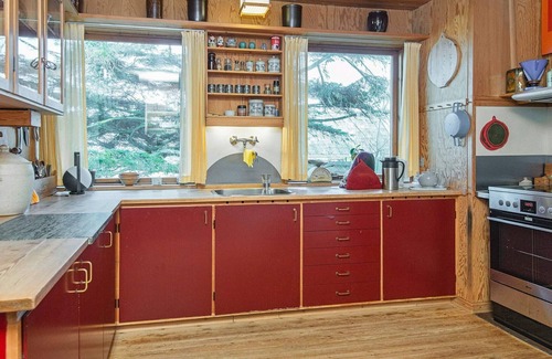 Fjellerup House | 10 person holiday home in Glesborg