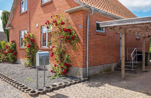 Husby House | 10 person holiday home in Ulfborg-By Traum