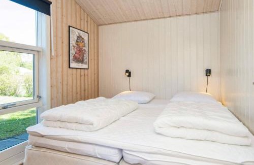 Fjellerup Strand House | 10 person holiday home in Glesborg-By Traum