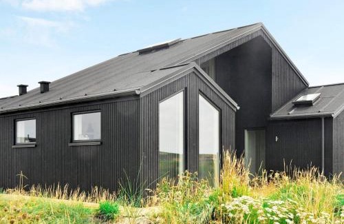 Vrist Strand House | 10 person holiday home in Harboøre-By Traum