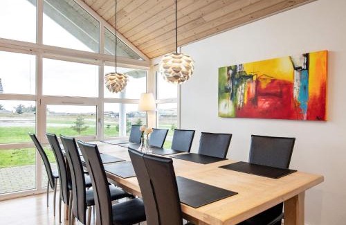 Nr. Lyngby House | 10 person holiday home in L kken