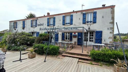 Mauleon Apartment | 10 rue du renard
