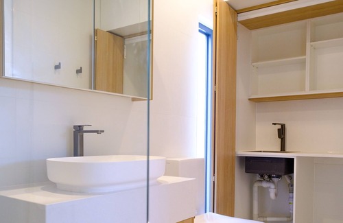 Coldstream House | 100% electric smart home on a sustainable farm