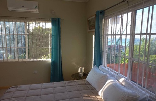 Montego Bay Apartment | 100 m² Apartment ∙ 3 bedrooms ∙ 6 guests
