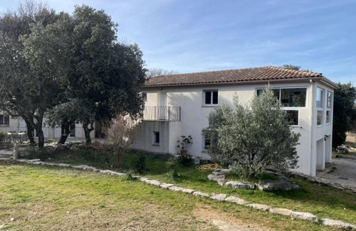 Cazevieille House | 100 m² Gîte ∙ 1 bedroom ∙ 2 guests
