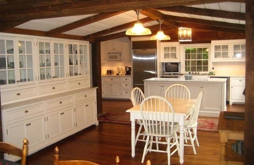 Lakeside House | 100% WASHINGTON! PoshPadsCT "SENFF ESTATE"8-BR, 2Hrs NYC, Heated Pool, Ski, BBQ