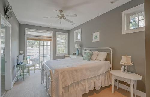 Uptown House | 1009 Calhoun Street