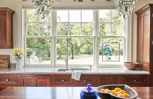 State Road House | 100Acre Estate,Fishing Pond,Game Rm,En-Suite Bdrms, Mins to Main St. & Vineyards
