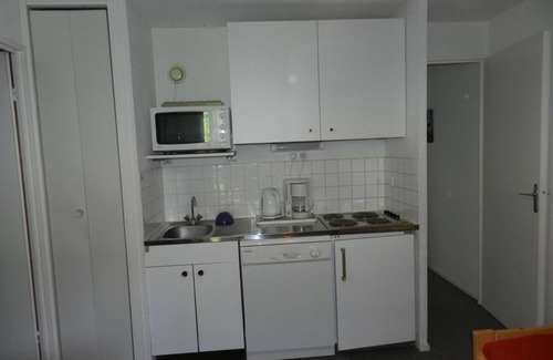 Le Pleynet Apartment | 100m from resort center, view ski slopes/valley, balcony, parking, ski locker, 30-32m², Les 7 Laux