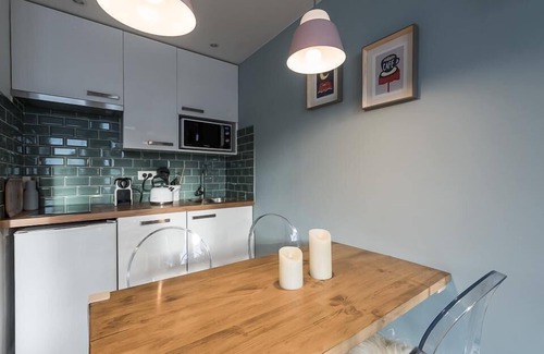 Le Lavachet Apartment | 100m from resort center, 1st floor, balcony, tv, ski locker, 24m², Tignes