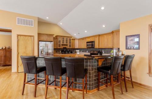 Ocean Hill House | 1010 - Sea the Light