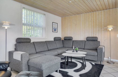 Torup Strand House | 103 m² House ∙ 3 bedrooms ∙ 6 guests