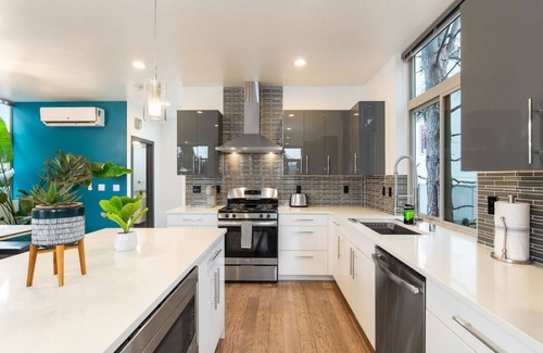 Ballard House | 107 - Ballard Green Home