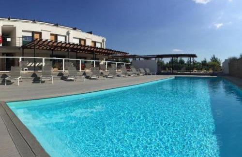 Eguilles Apartment | 107 Paisible et unique avec terrasse sur vue piscine