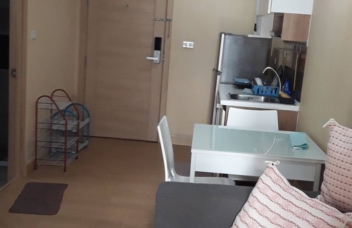 Chang Phueak Condo | 10mins walk to Nimmanhaemin rd, 15mins to chiang mai university and 25 old city