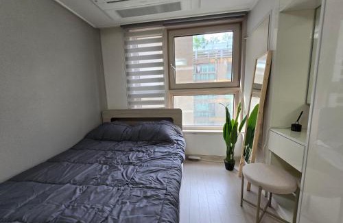 Seolcheon-myeon Apartment | 11 Gangnam j house with city view 1min from subway station