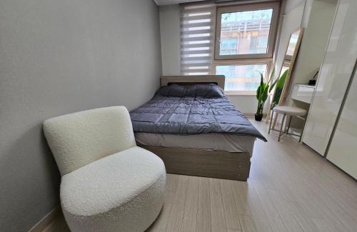 Seolcheon-myeon Apartment | 11 Gangnam j house with city view 1min from subway station