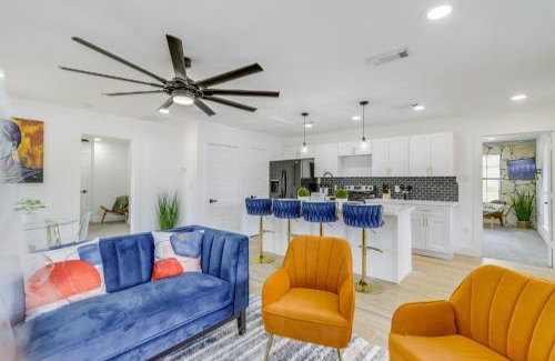 Hempstead House | 11 Mi to Golf Home with Fishing Pond in Hempstead