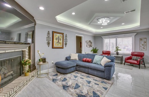 Westwego House | 11 Mi to NOLA Westwego Home with Sunroom!