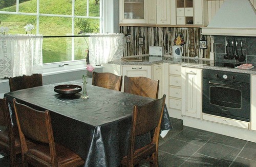 Vanylven House | 11 person holiday home in Syvde