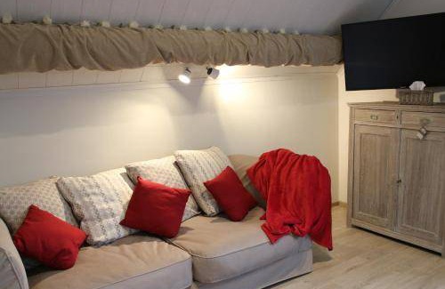 Mettet Bed & Breakfast | 110 m² Bed and breakfast ∙ 2 bedrooms ∙ 6 guests