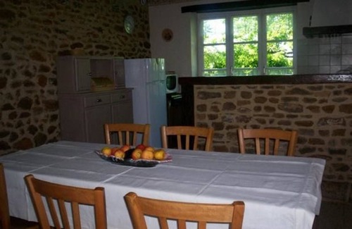 Joue-l'Abbe Cottage | 110 m² Cabin ∙ 3 bedrooms ∙ 5 guests