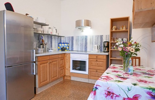 Kopperby Apartment | 110m² large, charming vacation apartment "Schleistern" with wood-burning stove and large, lovingly planted garden with old trees, only 400 m from the Schlei, is wonderfully suited for couples and families who want to get away from the hustle and bustle of