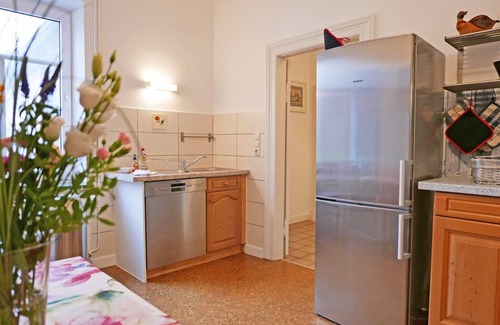 Kopperby Apartment | 110m² large, charming vacation apartment "Schleistern" with wood-burning stove and large, lovingly planted garden with old trees, only 400 m from the Schlei, is wonderfully suited for couples and families who want to get away from the hustle and bustle of