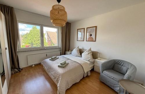Bomlitz Apartment | 110qm- 4 Rooms - free private parking- free fast WIFI - Kitchen - near Wood- A Part Time Home