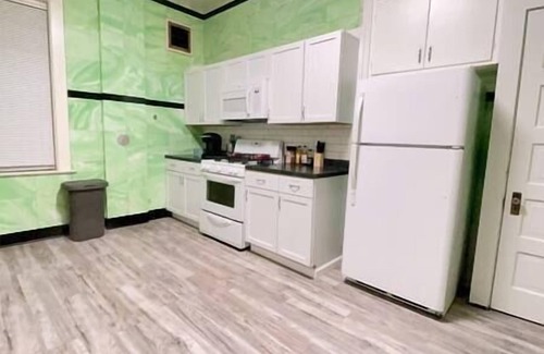 Dubuque Apartment | 1157#2/First floor, King bed, Free parking,