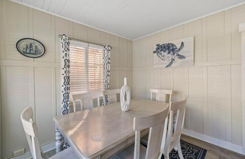 Balboa Island House | 118 Emerald Ave A & B