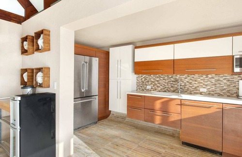 The Valley Villa | 12 BR Neighboring Villas W/Views & Concierge