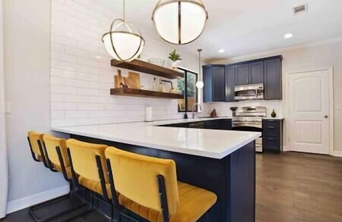 MLK House | 12 Guests - ARCADe - Outdoor Dining - POOL - Grill