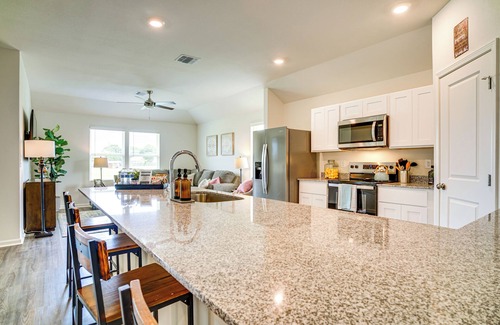 Milton House | 12 Mi to Avery Island: Spacious Family Home!