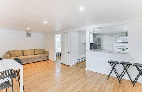 Braintree Apartment | 12 Mi to Dtwn Boston: Apartment in Braintree