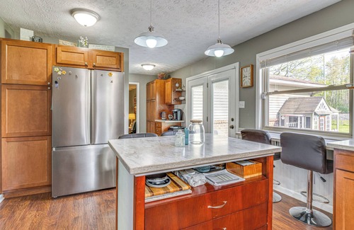 Brownsburg House | 12 Mi to Indianapolis Motor Speedway: Home w/Deck